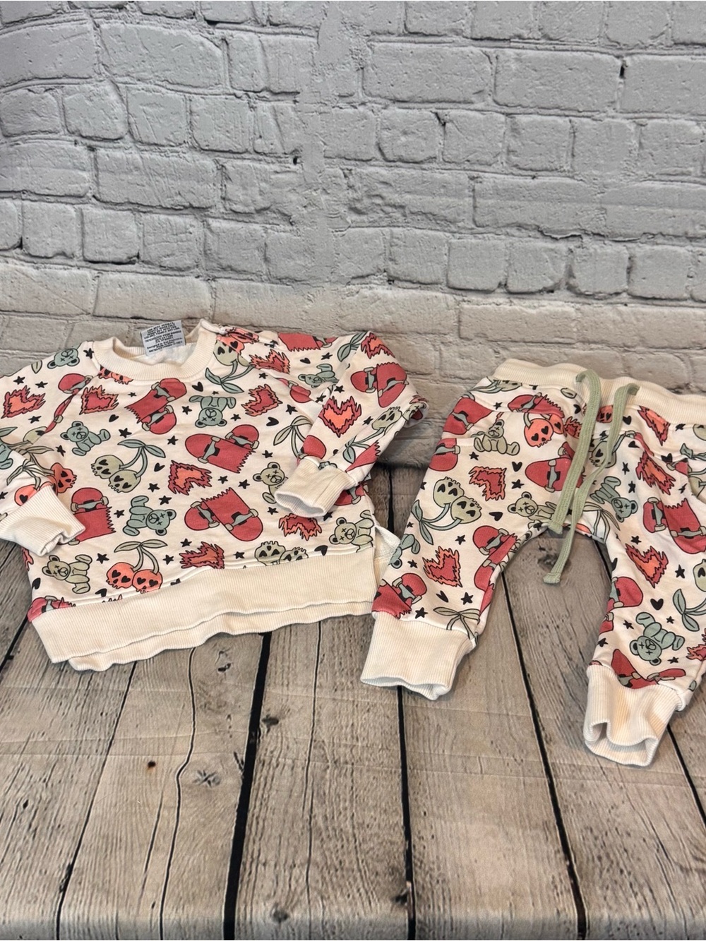 Bums & Roses Skulls, Hearts, Skateboards Jogger Set